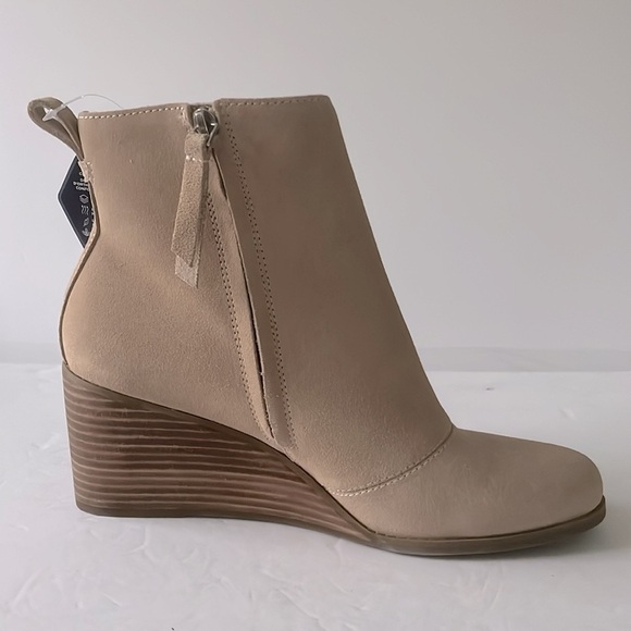 TOMS Sutton Wedge Ankle Bootie Tan Suede Leather Stacked Heel Shoes Size 11 NWT - Picture 7 of 10